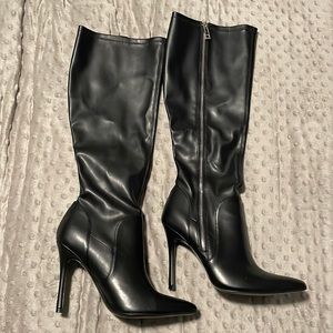 Charles David Heeled black boots 8.5